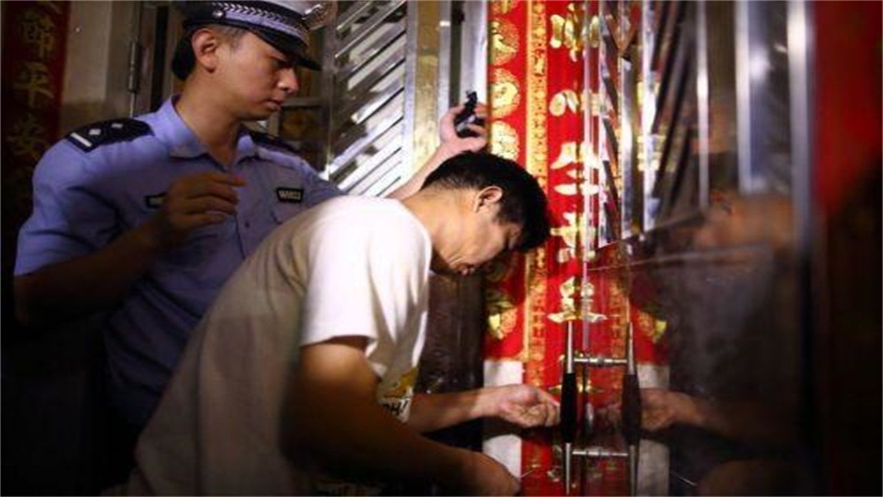 永州请开锁师傅开了锁后，师傅